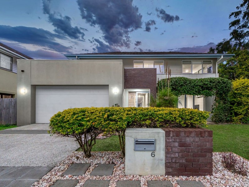 6 Torrens Crescent, Wakerley QLD 4154