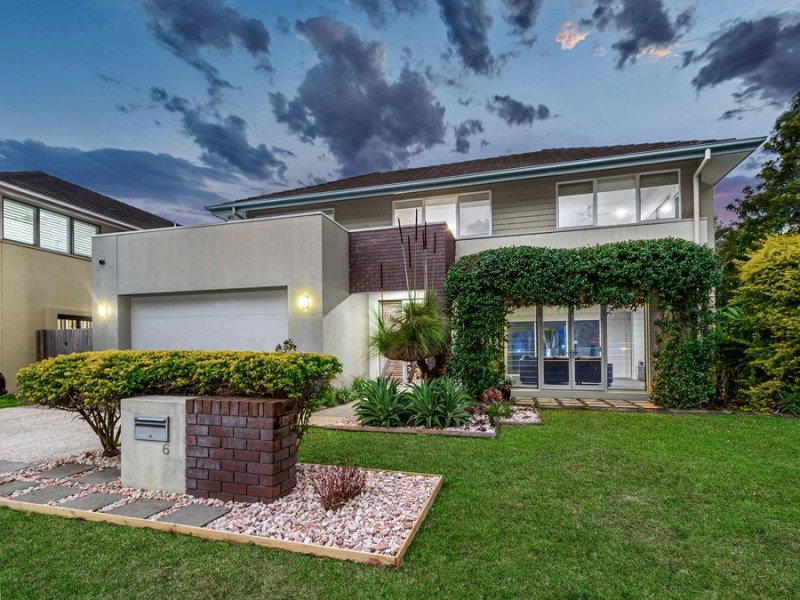 6 Torrens Crescent, Wakerley QLD 4154