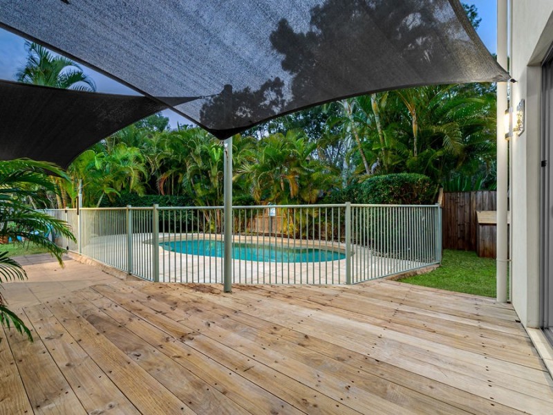 6 Torrens Crescent, Wakerley QLD 4154