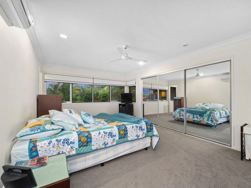 6 Torrens Crescent, Wakerley QLD 4154