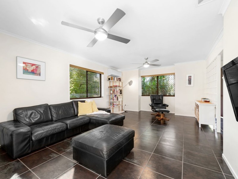 60 Whitehall Avenue, Birkdale QLD 4159