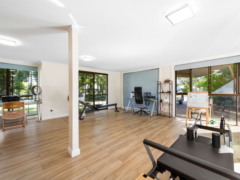 60 Whitehall Avenue, Birkdale QLD 4159