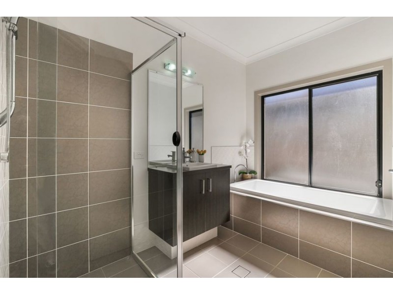 21 Feathertail Place, Gumdale QLD 4154