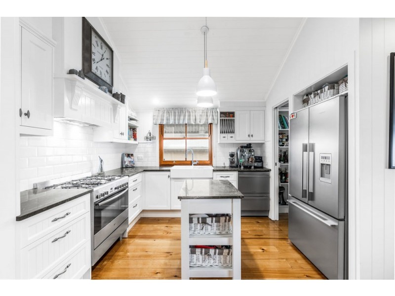 30 Irene Street, Wynnum QLD 4178