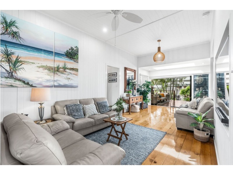 30 Irene Street, Wynnum QLD 4178