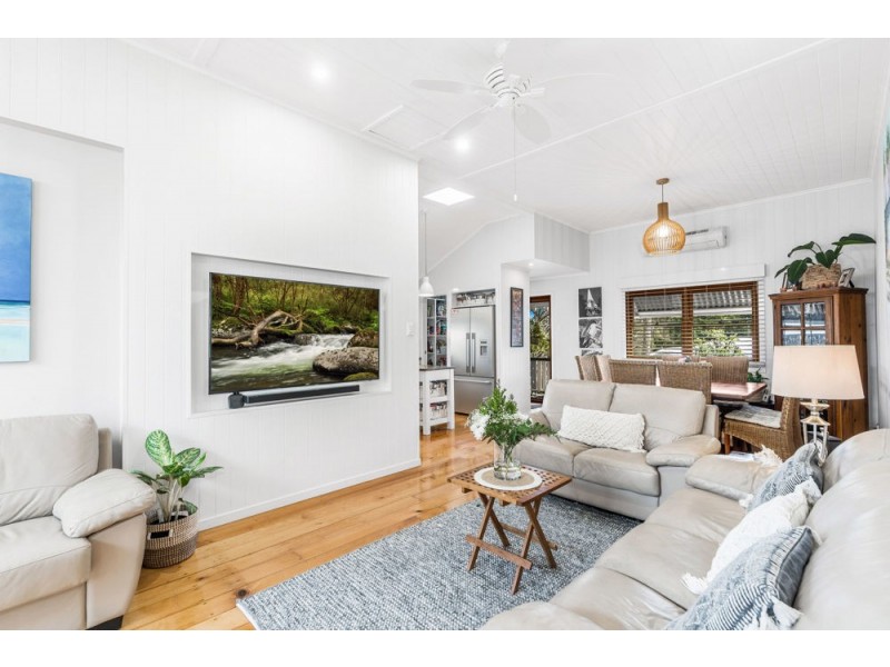 30 Irene Street, Wynnum QLD 4178