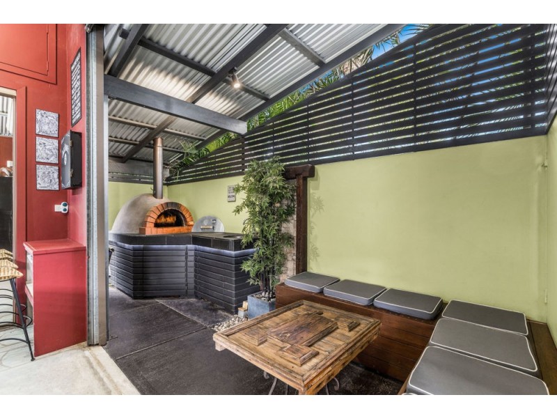 30 Irene Street, Wynnum QLD 4178