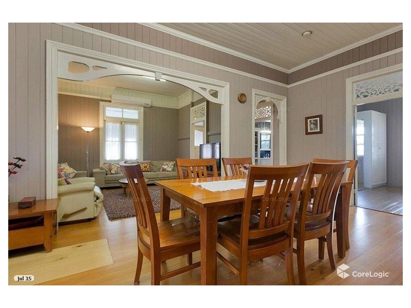 129 Glenora Street, Wynnum QLD 4178