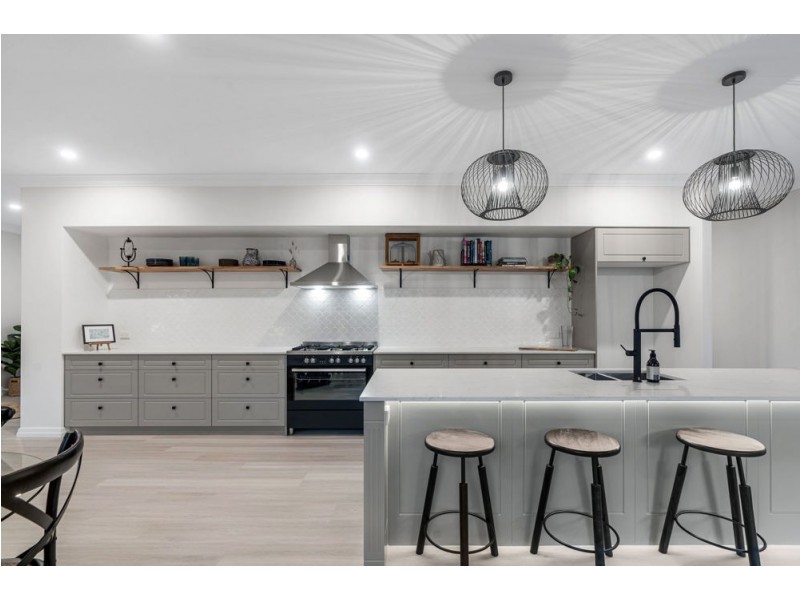 47 Thomas Street, Wynnum QLD 4178