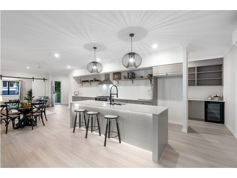 47 Thomas Street, Wynnum QLD 4178