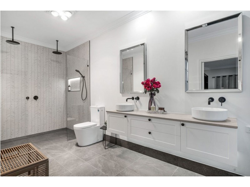 47 Thomas Street, Wynnum QLD 4178