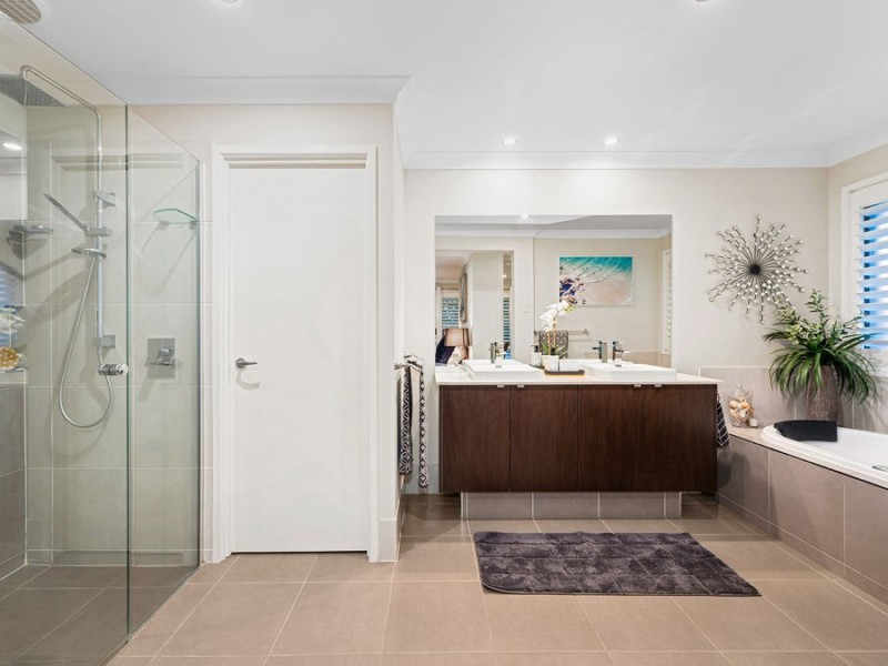 12 Catamaran Street, Manly West QLD 4179