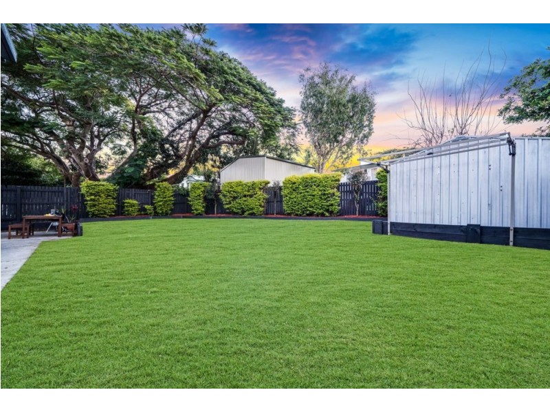 175 Wondall Road, Wynnum West QLD 4178