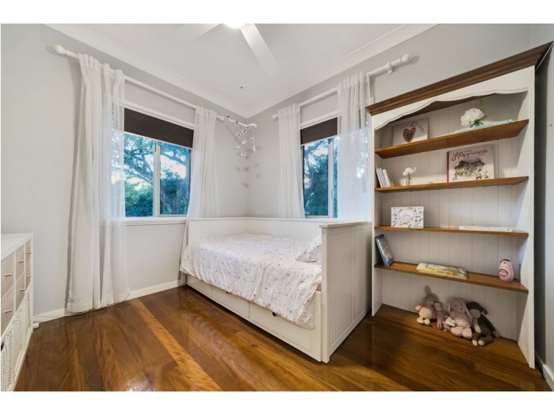 175 Wondall Road, Wynnum West QLD 4178