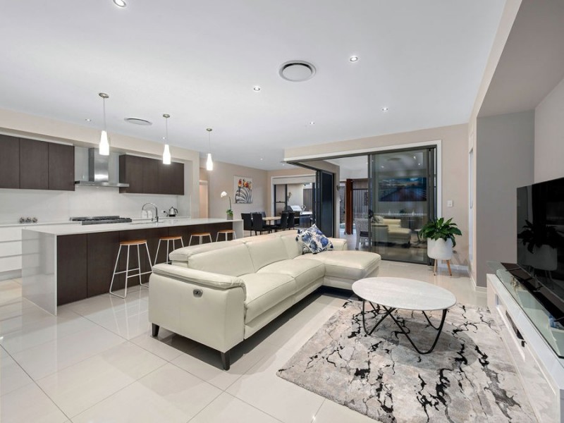 3 Lydia Place, Gumdale QLD 4154