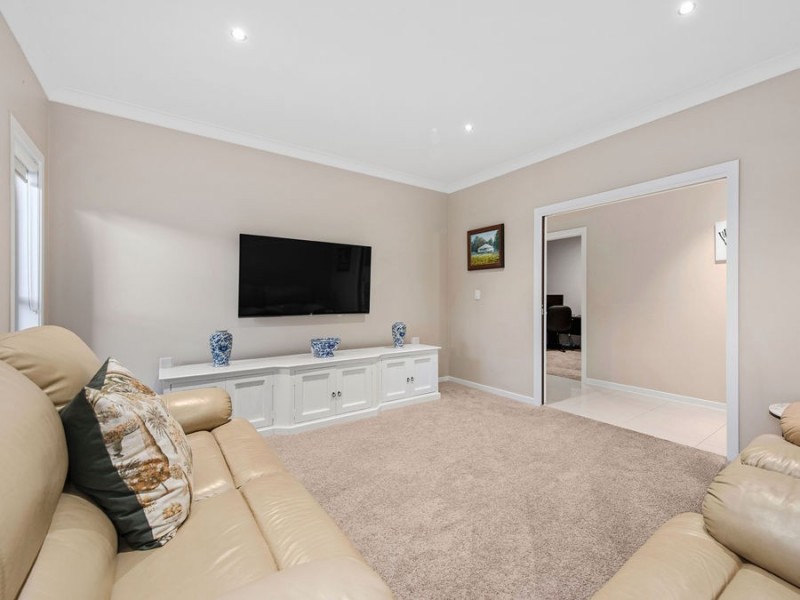 3 Lydia Place, Gumdale QLD 4154