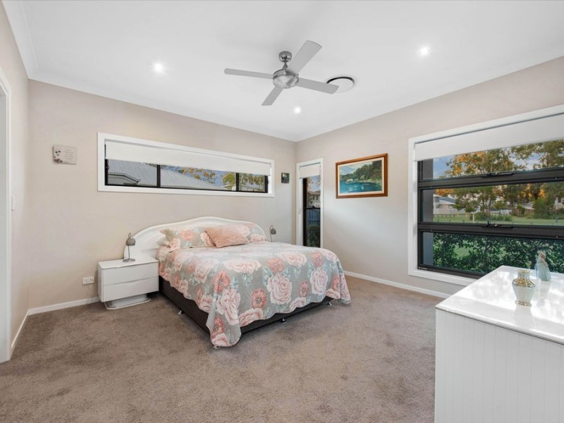 3 Lydia Place, Gumdale QLD 4154