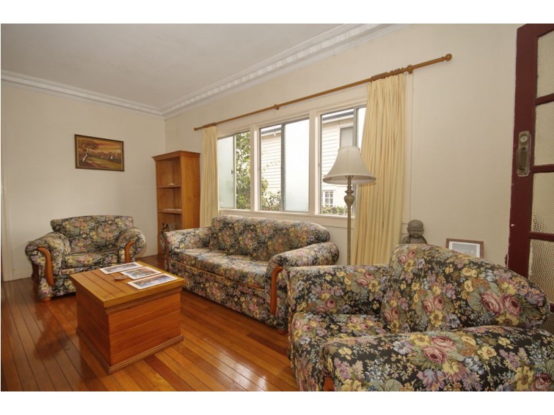 50 Allen Street, Wynnum QLD 4178