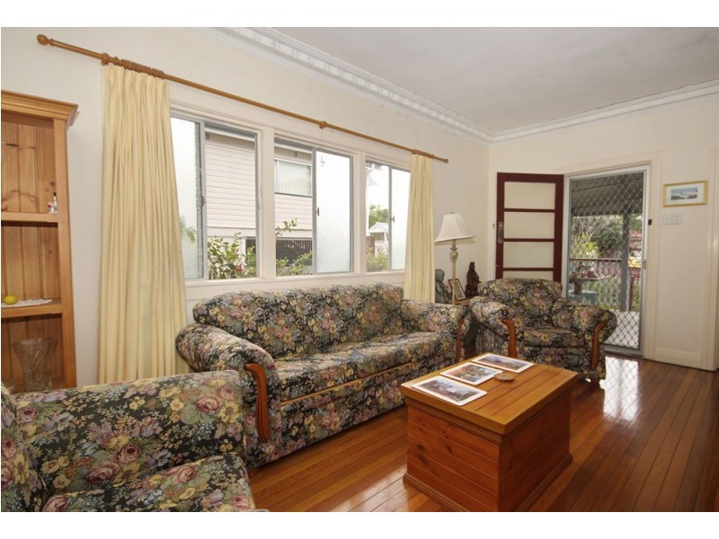50 Allen Street, Wynnum QLD 4178