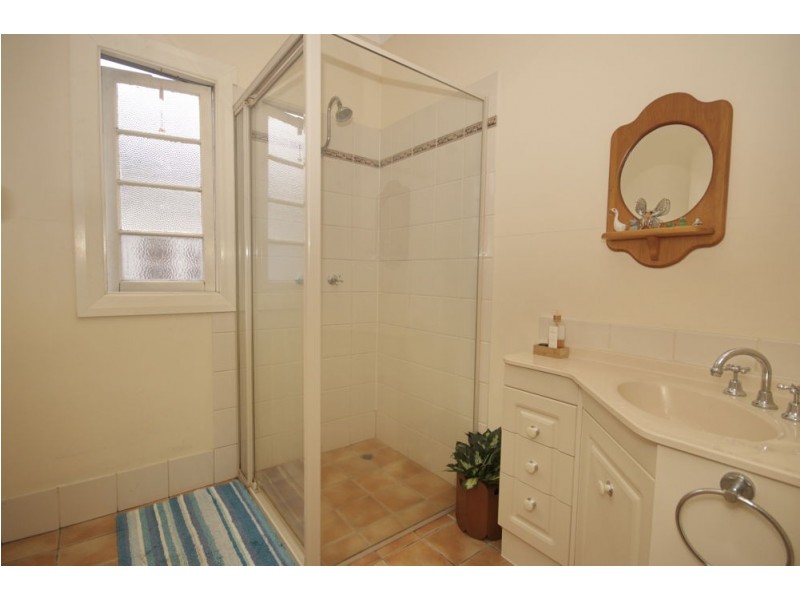 50 Allen Street, Wynnum QLD 4178