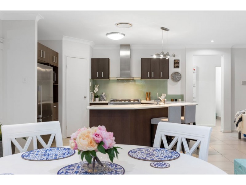 9 Red Gum Crescent, Wakerley QLD 4154