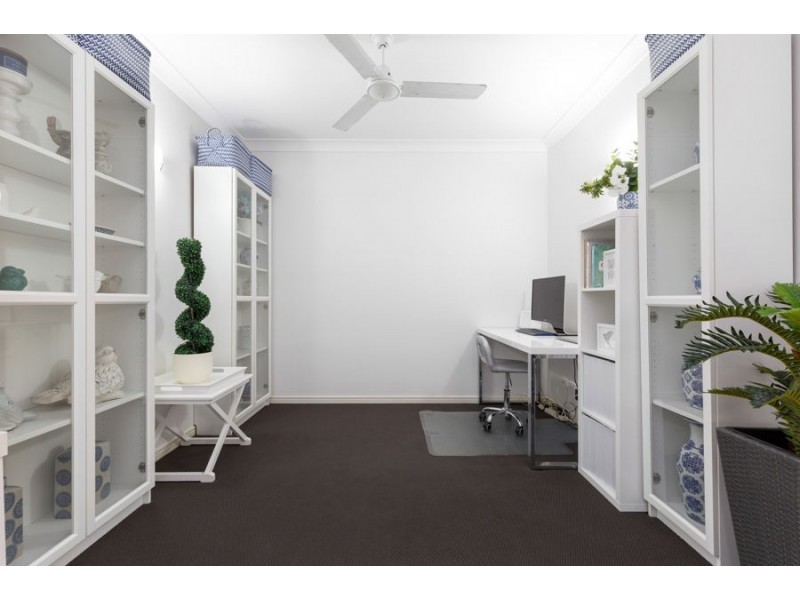 9 Red Gum Crescent, Wakerley QLD 4154