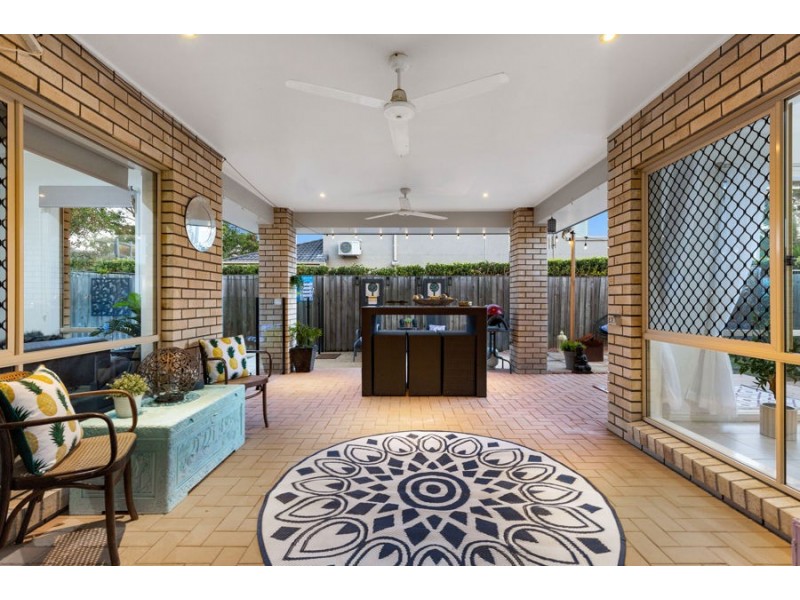 9 Red Gum Crescent, Wakerley QLD 4154