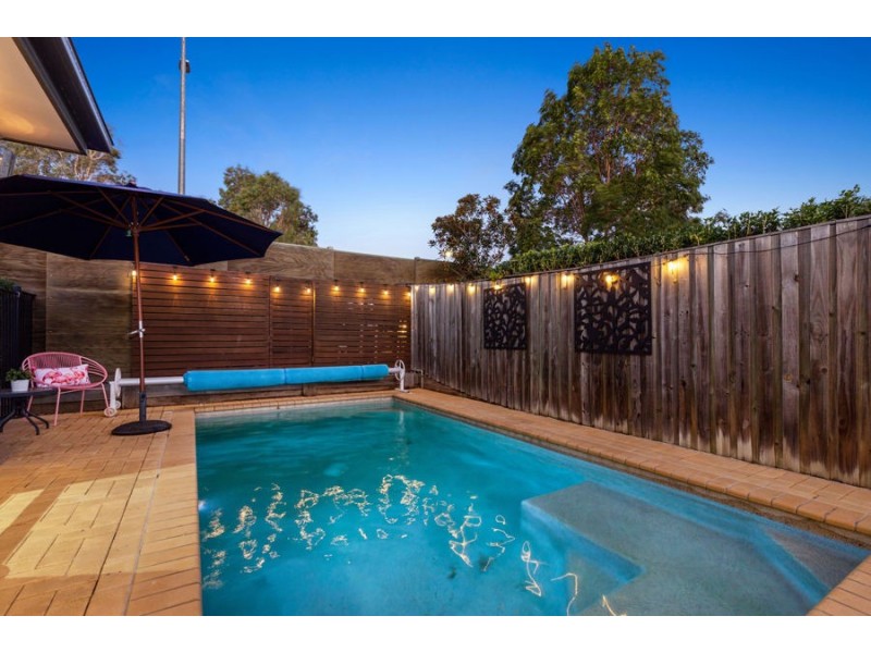 9 Red Gum Crescent, Wakerley QLD 4154