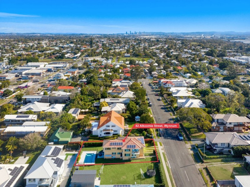 82 Alkoomie Street, Wynnum QLD 4178