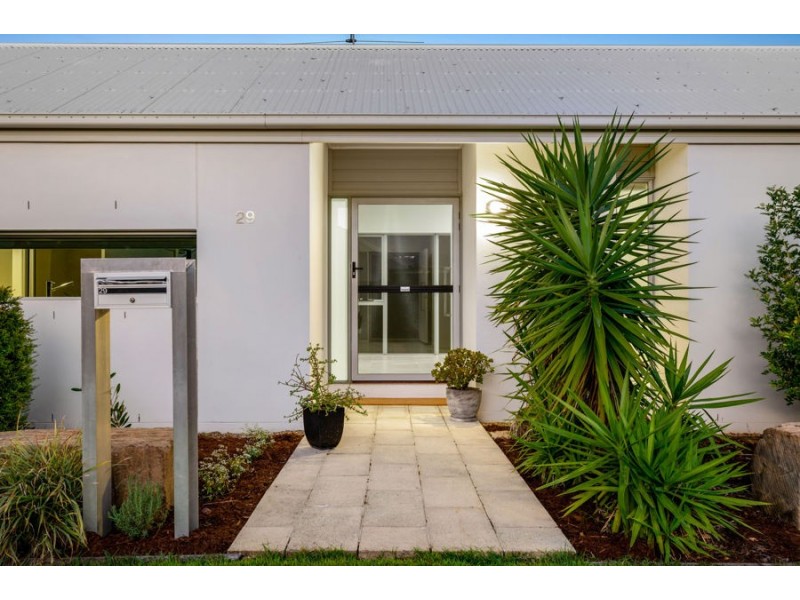 29 Watervale Parade, Wakerley QLD 4154