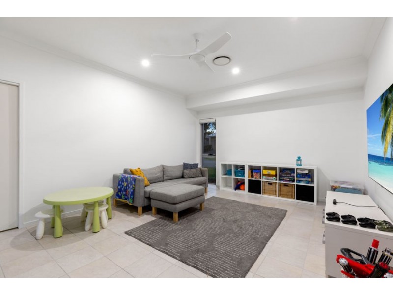 29 Watervale Parade, Wakerley QLD 4154