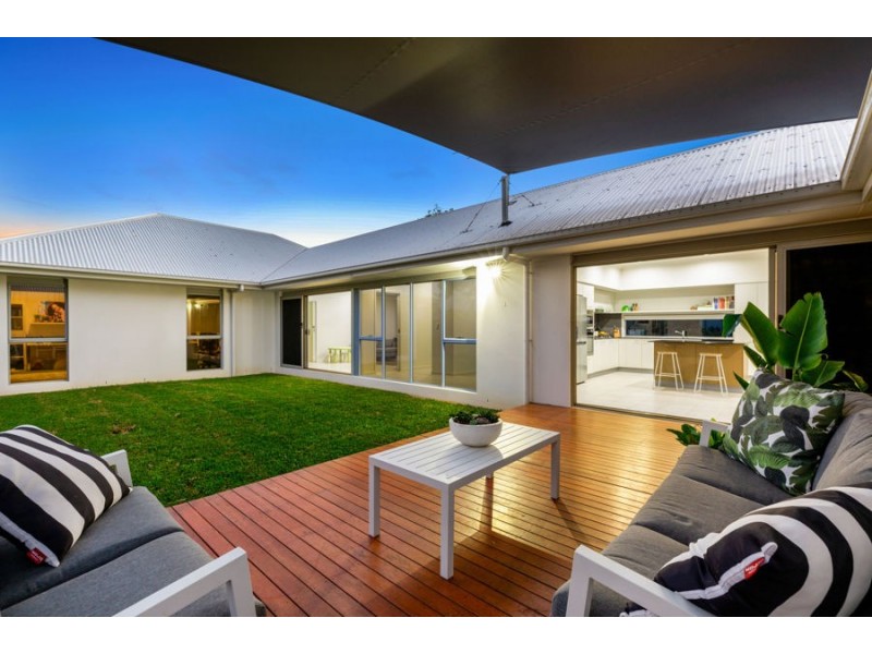 29 Watervale Parade, Wakerley QLD 4154