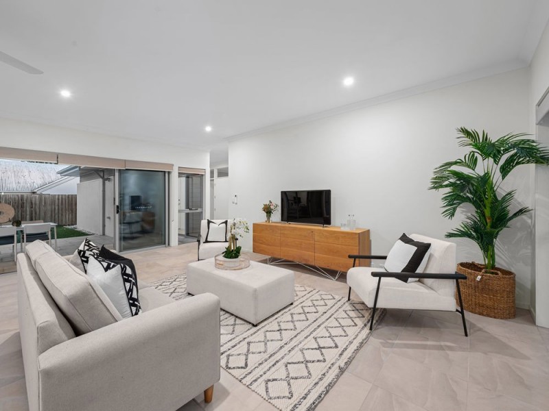 65 Torrens Crescent, Wakerley QLD 4154