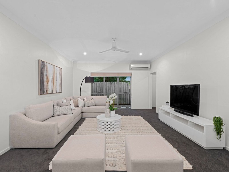 65 Torrens Crescent, Wakerley QLD 4154