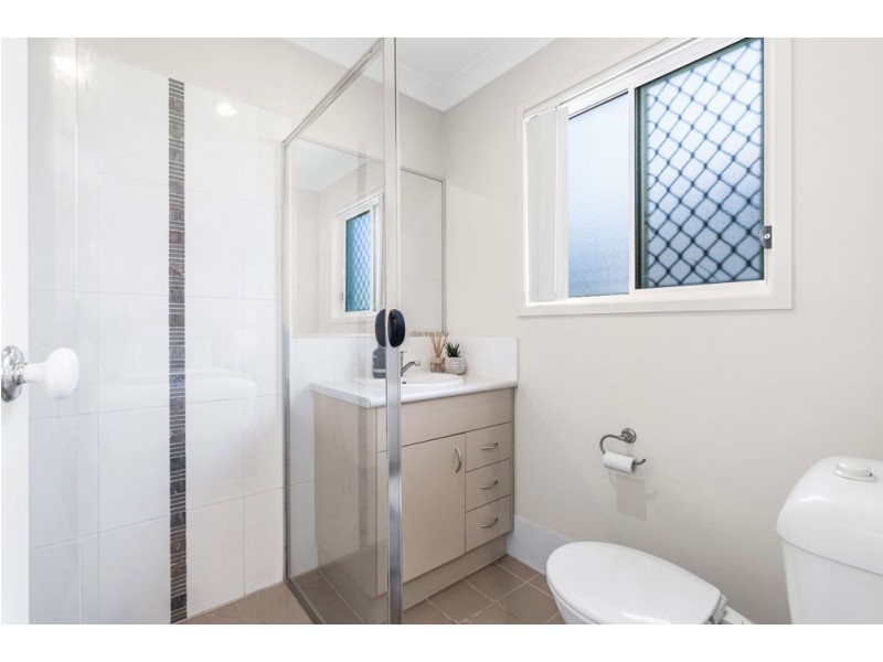 36 Friend Street, Wakerley QLD 4154