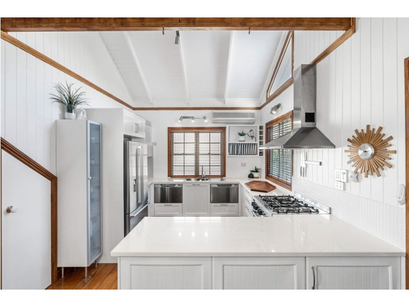 65 Kingsley Terrace, Wynnum QLD 4178