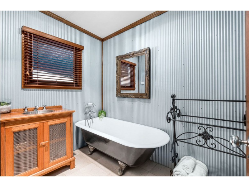 65 Kingsley Terrace, Wynnum QLD 4178