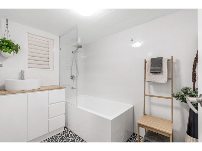 65 Kingsley Terrace, Wynnum QLD 4178