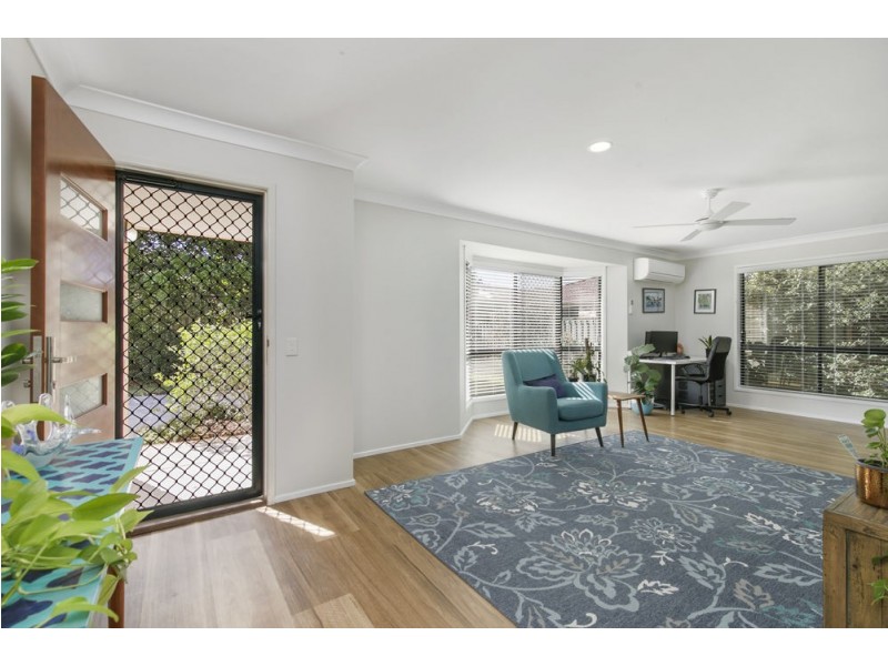 6 Holland Crescent, Wynnum West QLD 4178