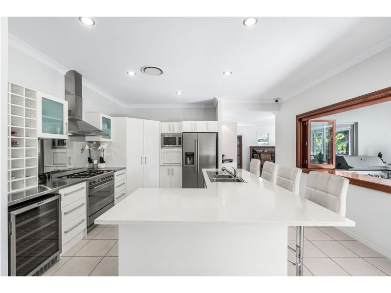 11 Aqua Court, Wakerley QLD 4154