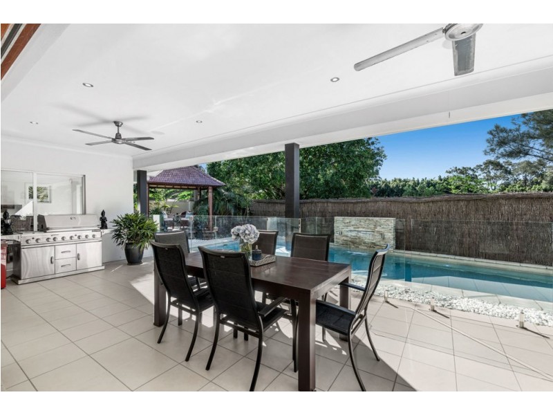 11 Aqua Court, Wakerley QLD 4154