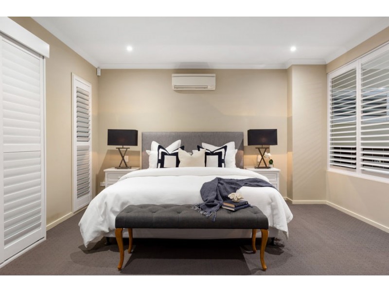 23 Senden Crescent, Manly West QLD 4179