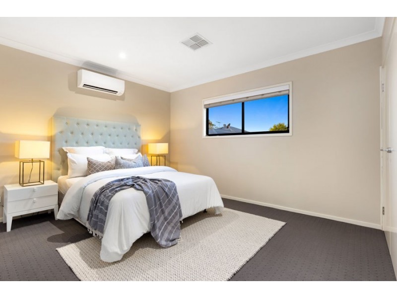 23 Senden Crescent, Manly West QLD 4179