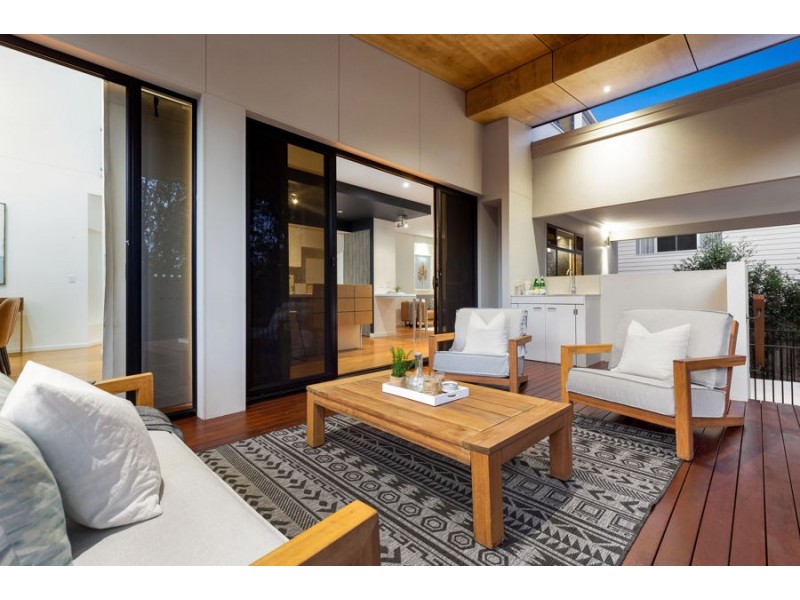27 Wattle Place, Gumdale QLD 4154