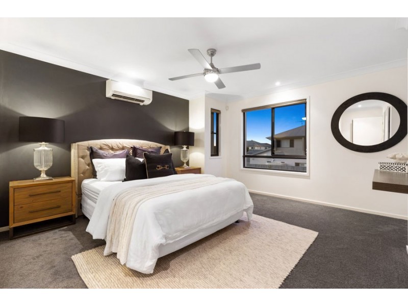 27 Wattle Place, Gumdale QLD 4154