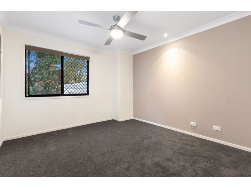 27 Wattle Place, Gumdale QLD 4154