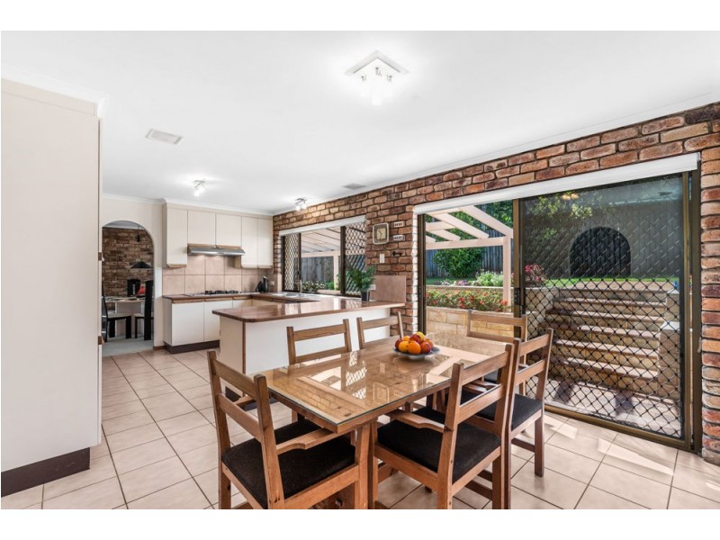 8C Tralee Street, Manly West QLD 4179