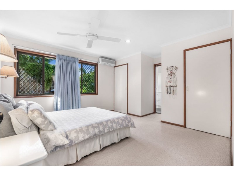 8C Tralee Street, Manly West QLD 4179