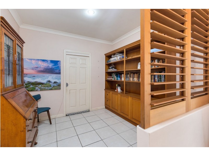 6 Dane Court, Manly West QLD 4179