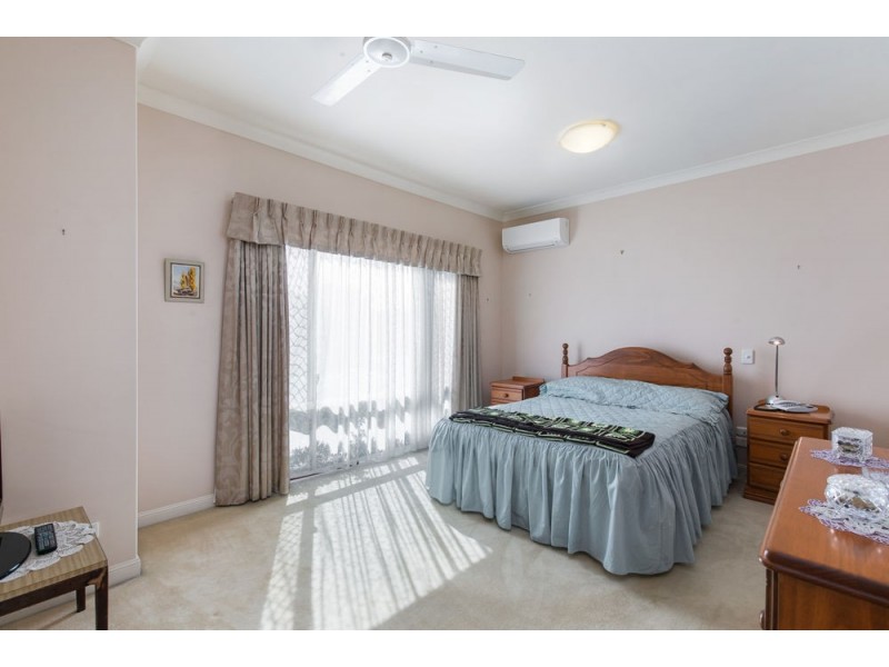 6 Dane Court, Manly West QLD 4179
